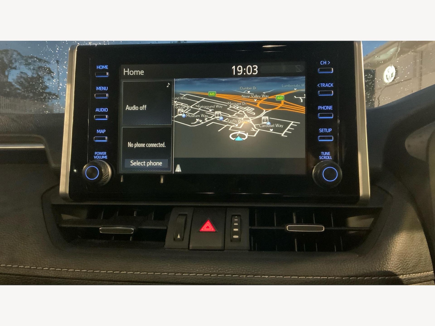 Used Toyota RAV4 2022 for sale - 77101701: Photo 9