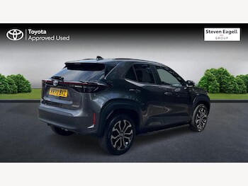 Used Toyota Yaris Cross 2023 for sale - 75109167: Photo