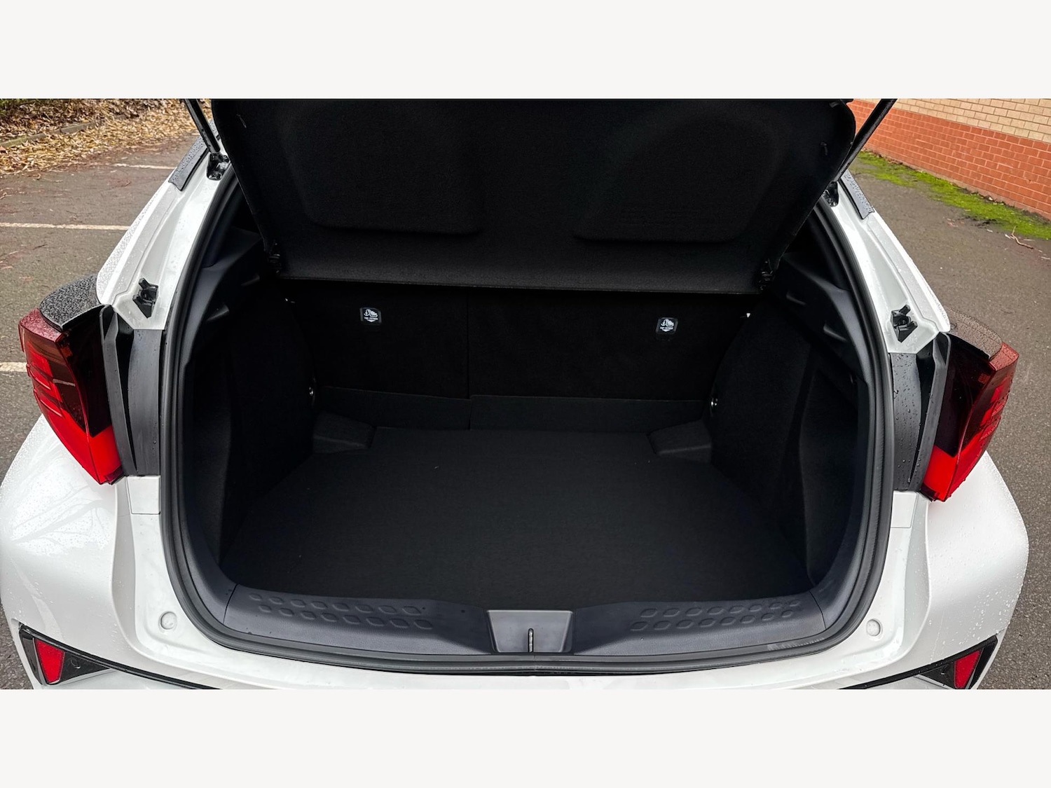 Used Toyota C-HR 2022 for sale - 77101810: Photo 16