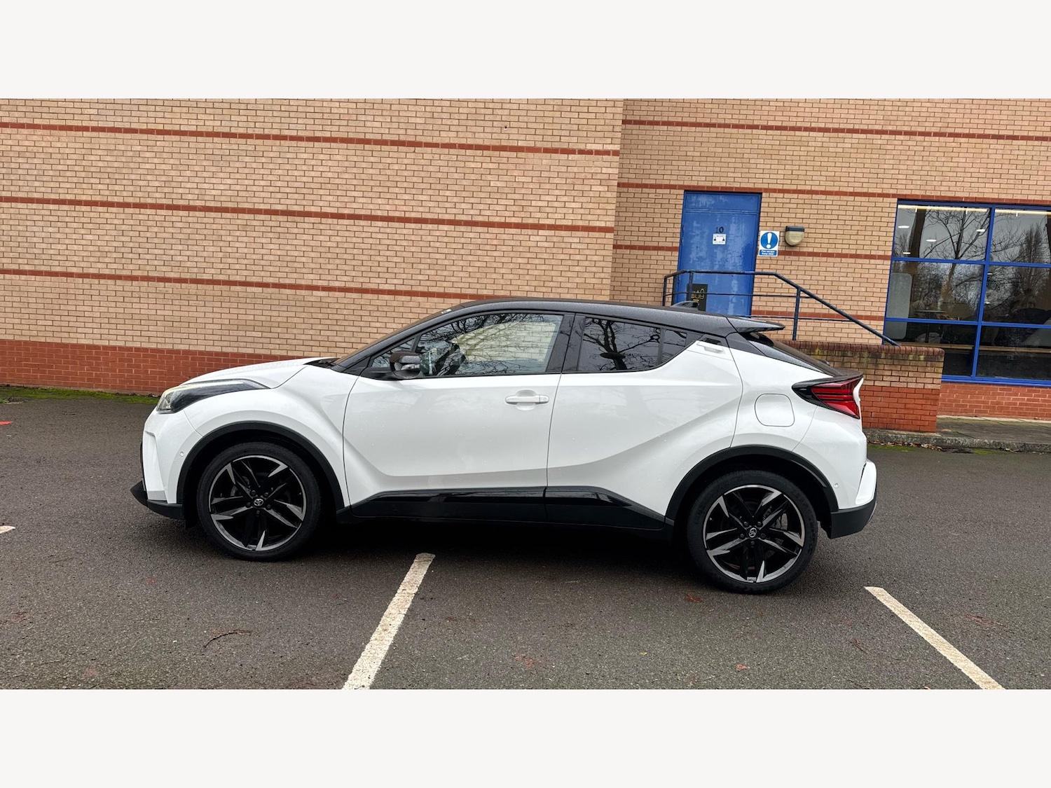 Used Toyota C-HR 2022 for sale - 77101810: Photo 19