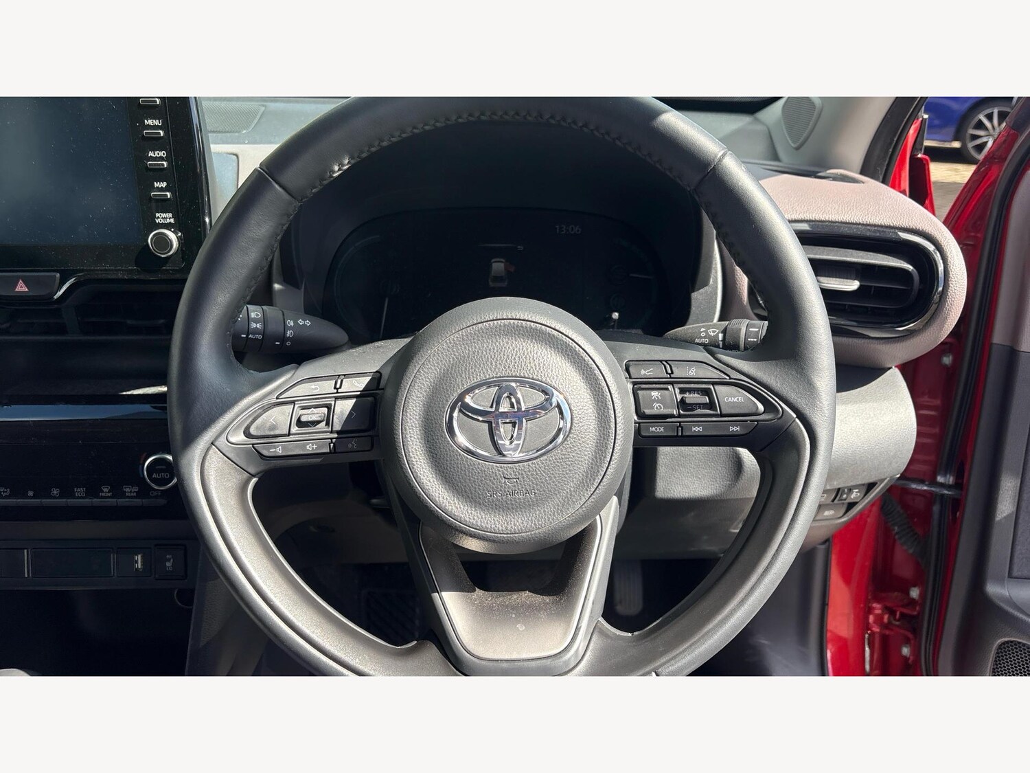 Used Toyota Yaris Cross 2024 for sale - 76251505: Photo 10