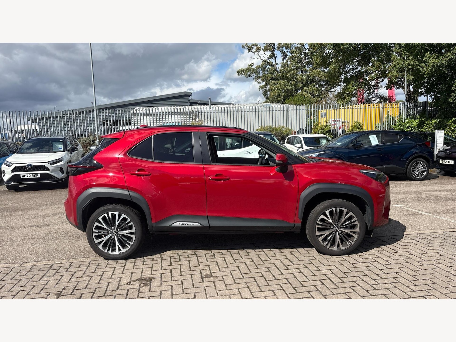 Used Toyota Yaris Cross 2024 for sale - 76251505: Photo 18
