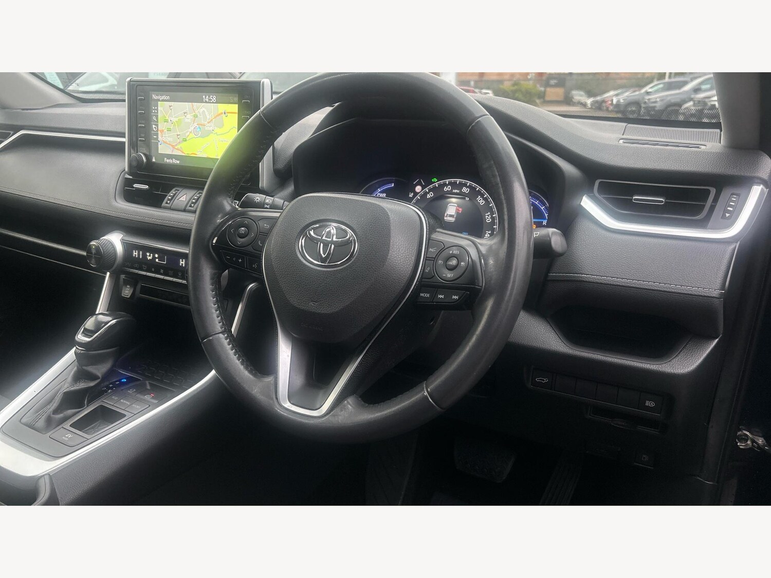 Used Toyota RAV4 2019 for sale - 76735507: Photo 10