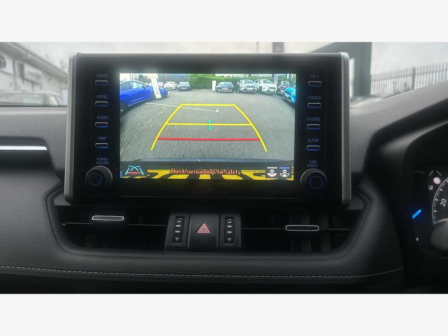 Used Toyota RAV4 2019 for sale - 76735507: Photo 23