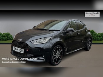 Used Toyota Yaris 2024 for sale - 76408358: Photo