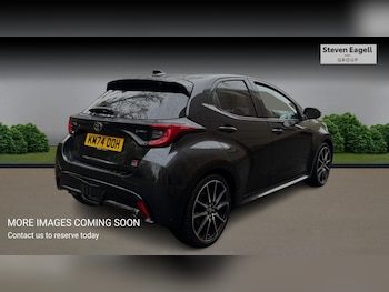 Used Toyota Yaris 2024 for sale - 76408358: Photo