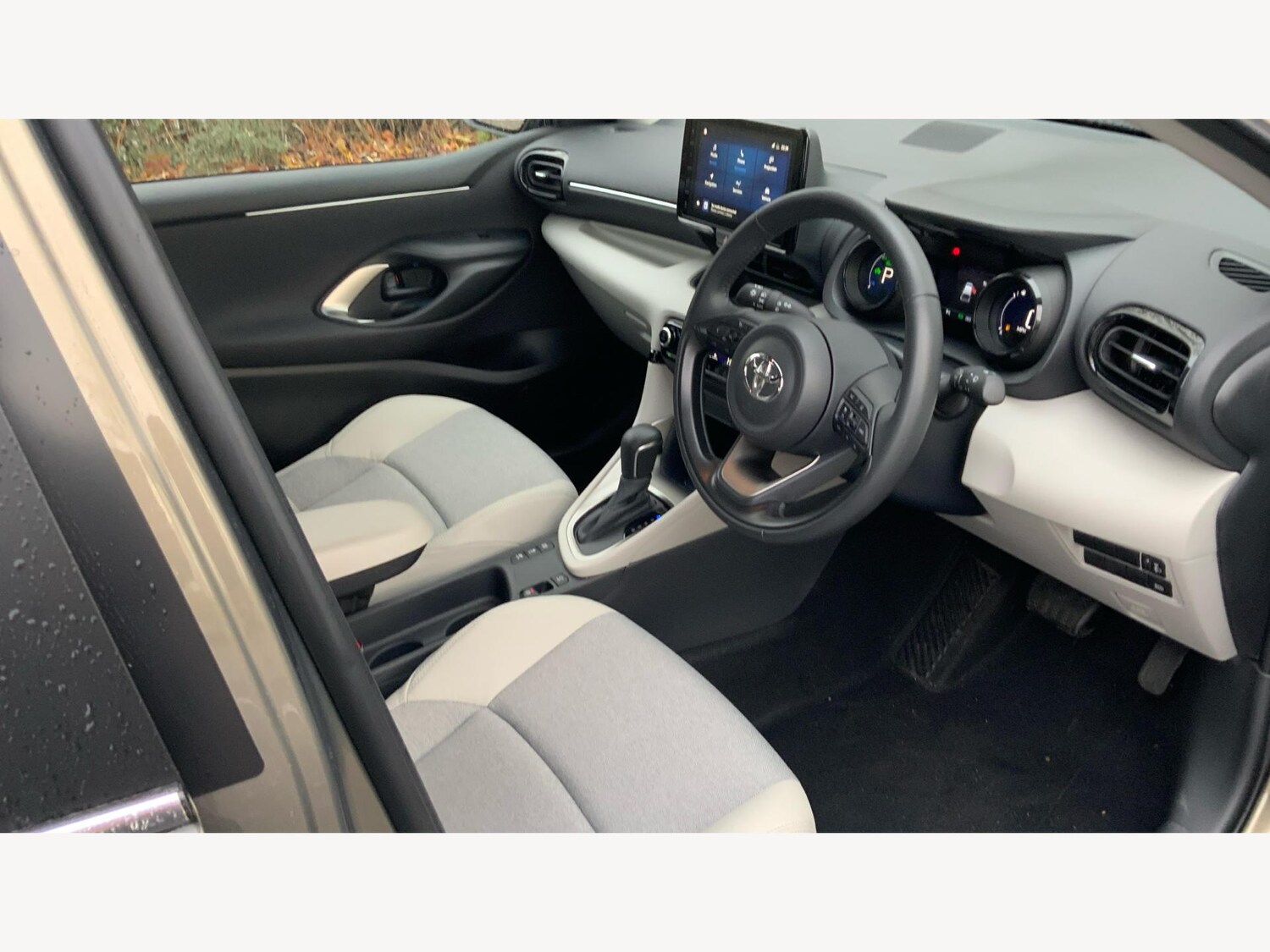 Used Toyota Yaris 2023 for sale - 77057151: Photo 13