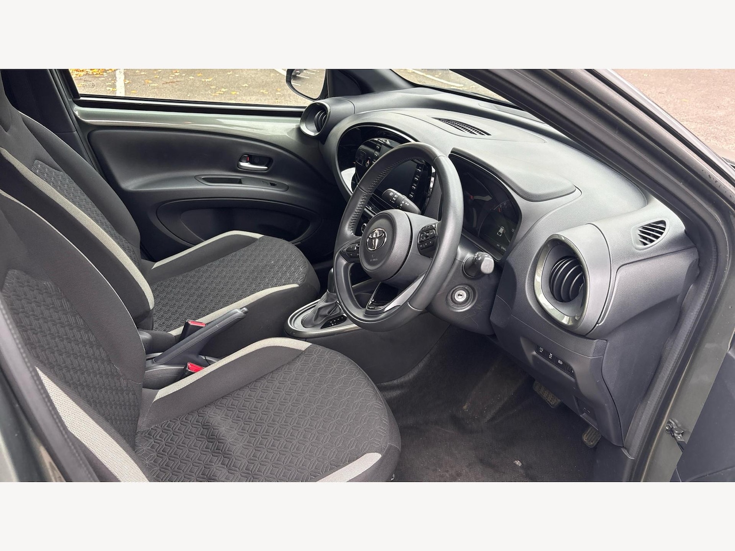Used Toyota Aygo X 2022 for sale - 76337380: Photo 13