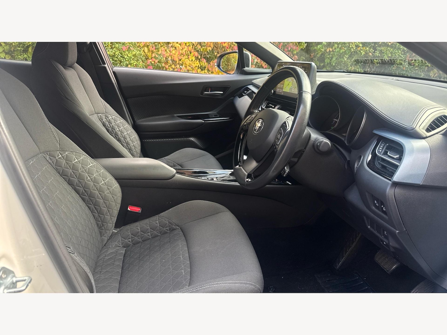 Used Toyota C-HR 2022 for sale - 76389220: Photo 13