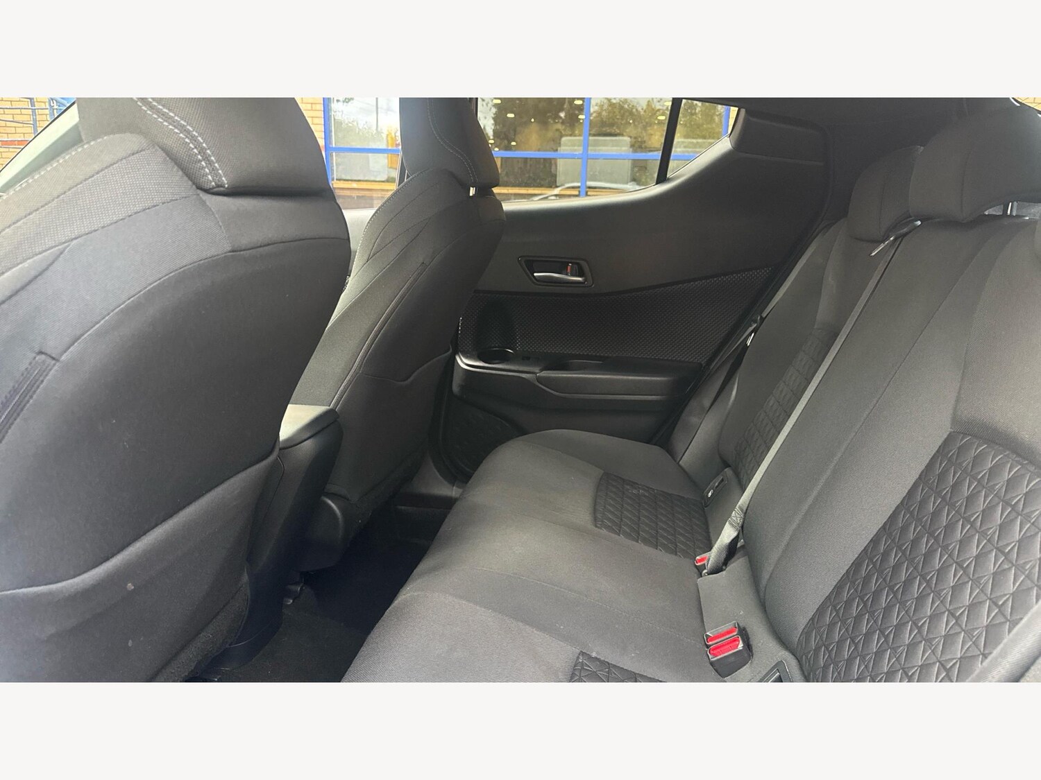 Used Toyota C-HR 2022 for sale - 76389220: Photo 15