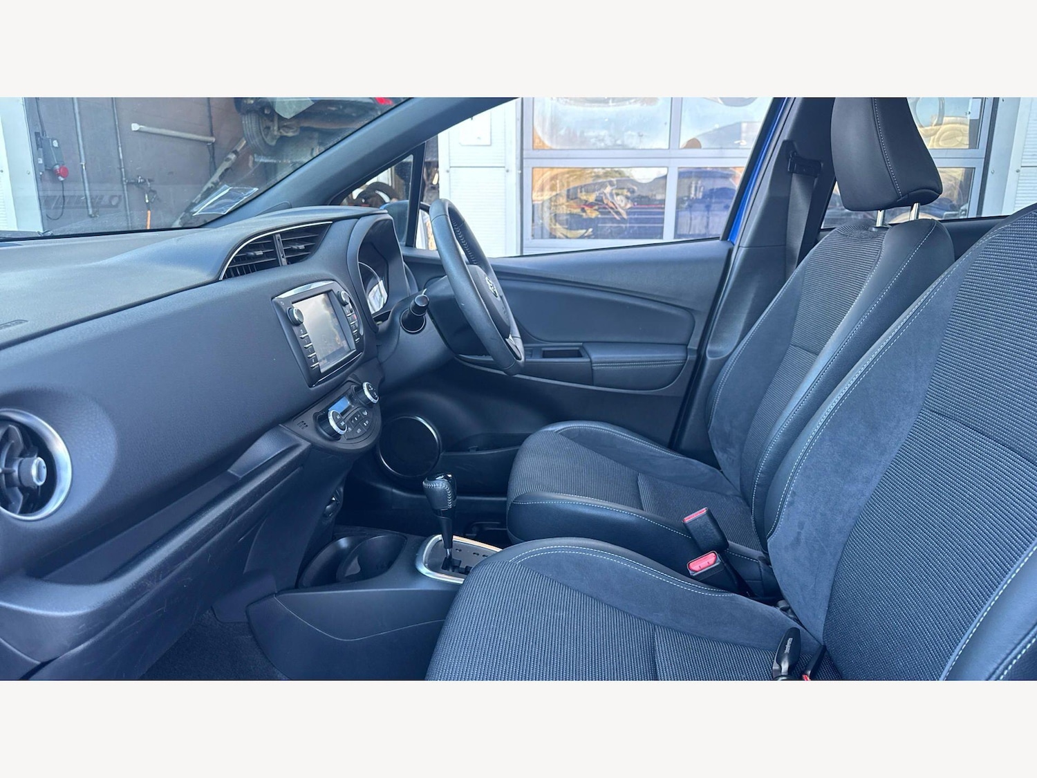 Used Toyota Yaris 2020 for sale - 77982401: Photo 12