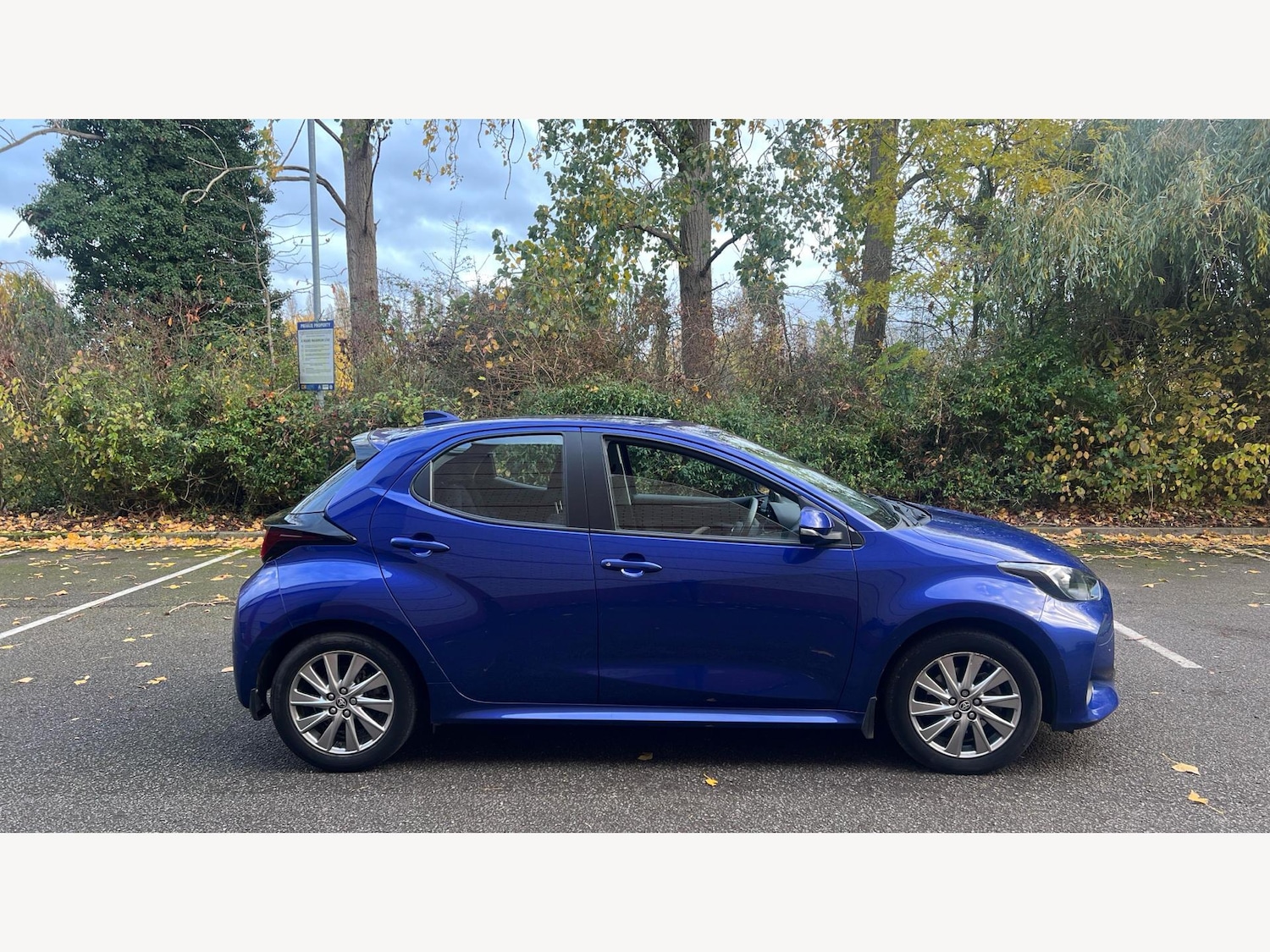 Used Toyota Yaris 2022 for sale - 76485429: Photo 18