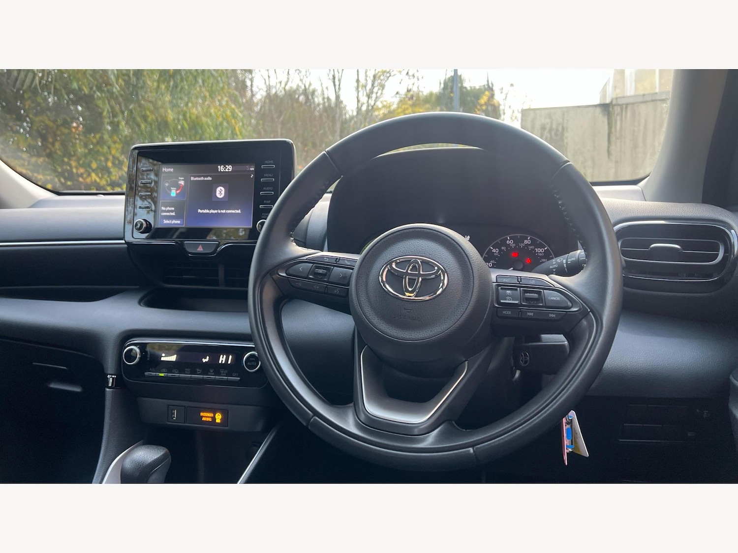 Used Toyota Yaris 2022 for sale - 76485429: Photo 8