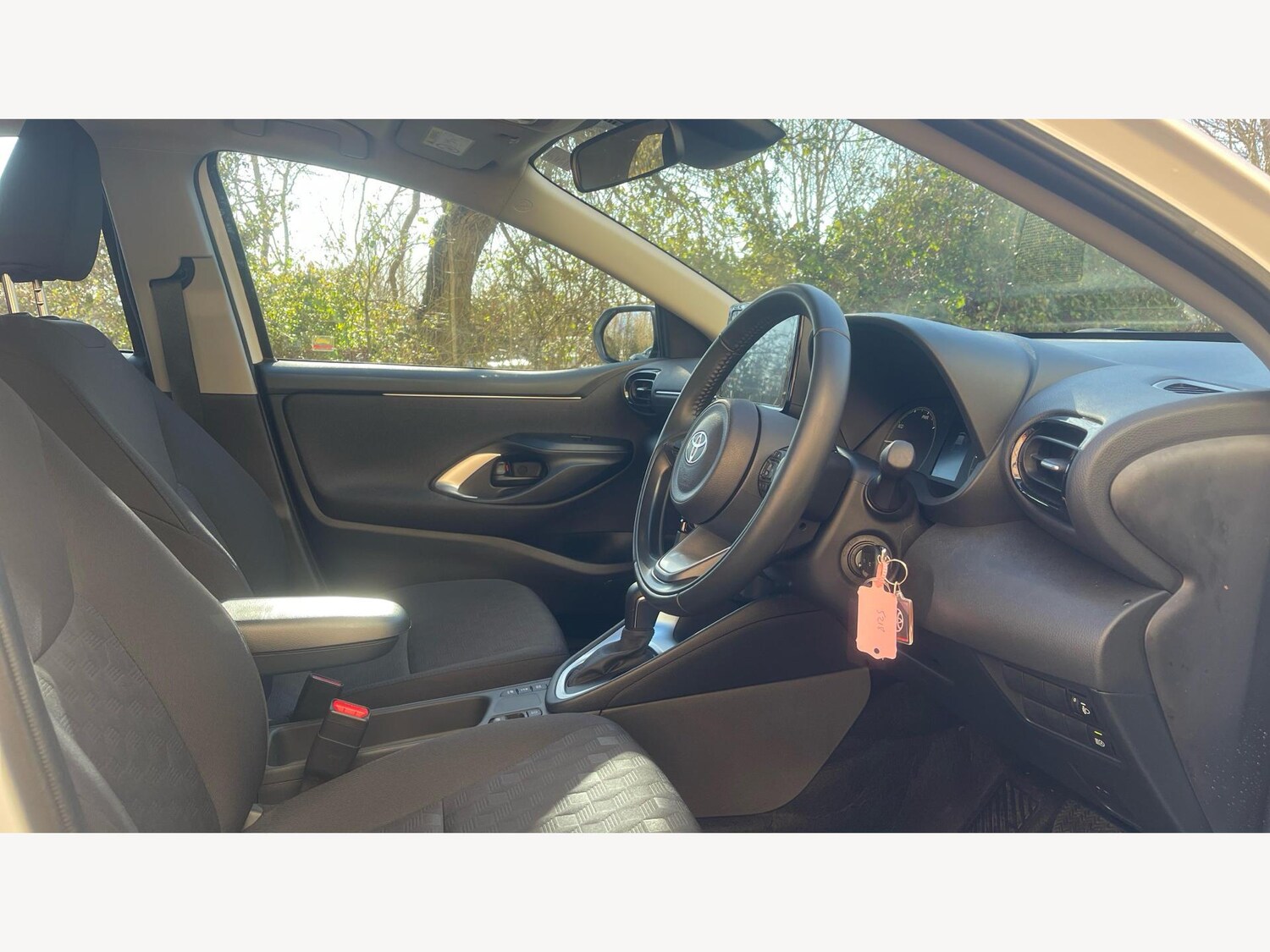 Used Toyota Yaris 2024 for sale - 77564837: Photo 13