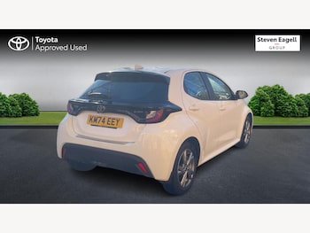 Used Toyota Yaris 2024 for sale - 77564837: Photo