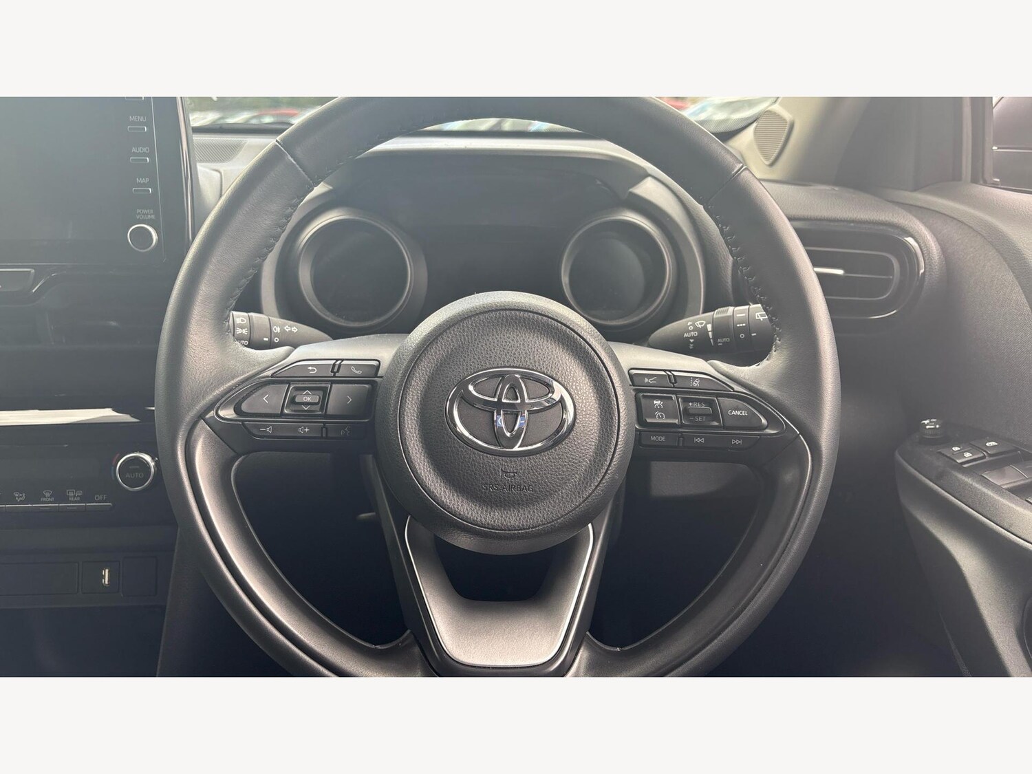 Used Toyota Yaris Cross 2023 for sale - 75707300: Photo 10