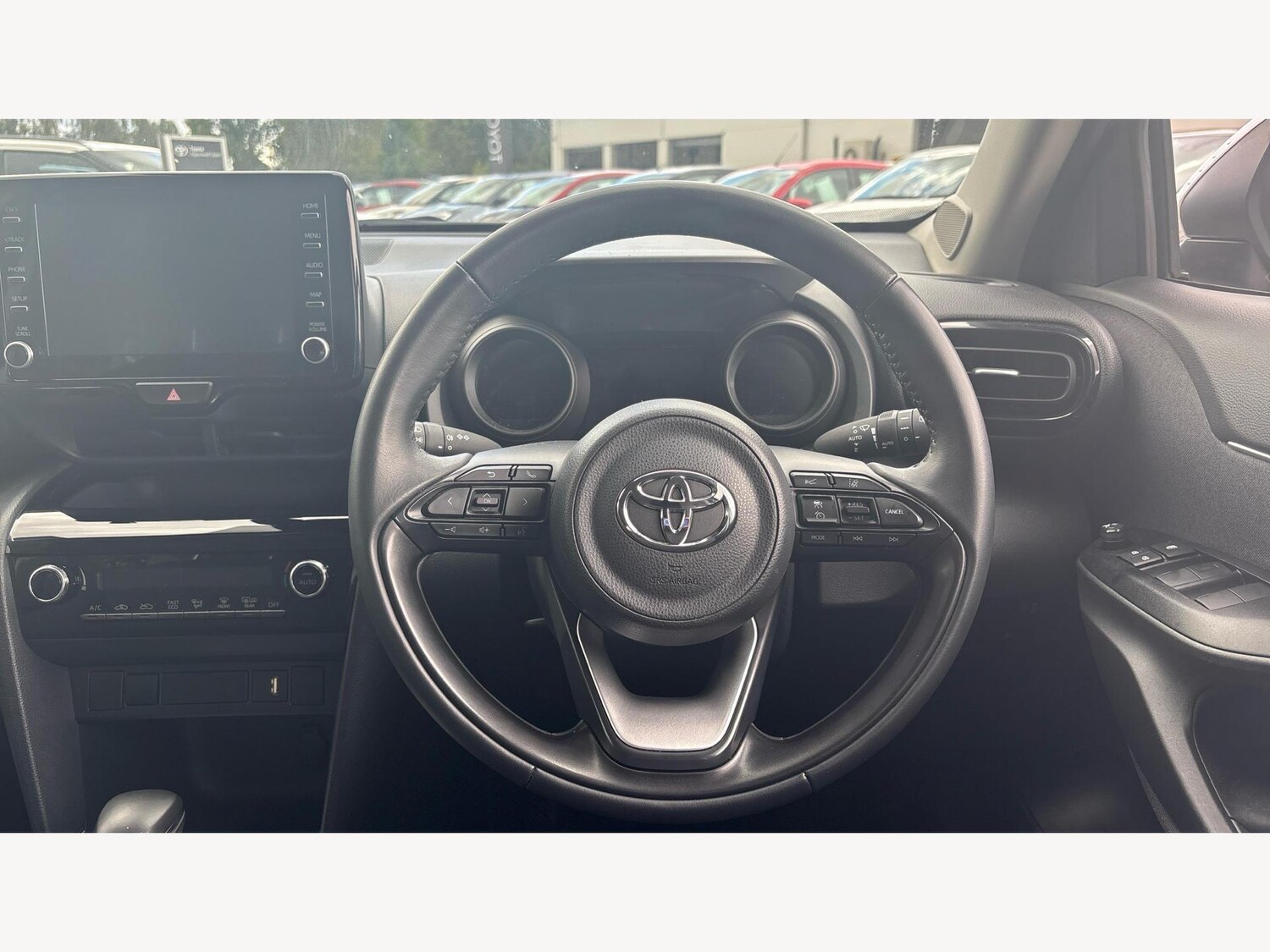 Used Toyota Yaris Cross 2023 for sale - 75707300: Photo 8