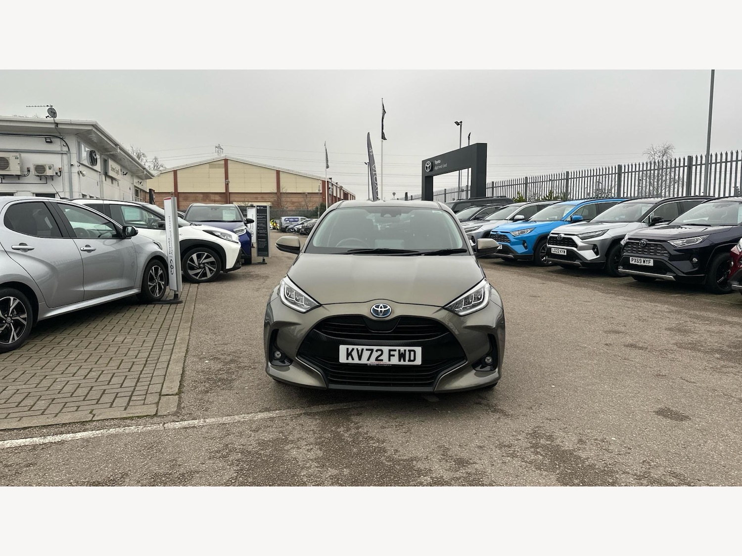 Used Toyota Yaris 2022 for sale - 77424577: Photo 17