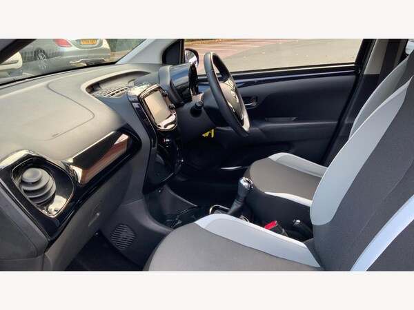 Used Toyota AYGO 2017 for sale - 75977126: Photo 12