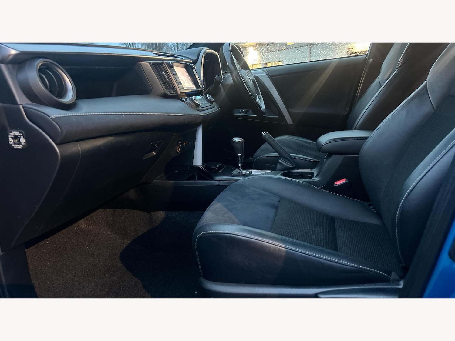 Used Toyota RAV4 2016 for sale - 76801394: Photo 12