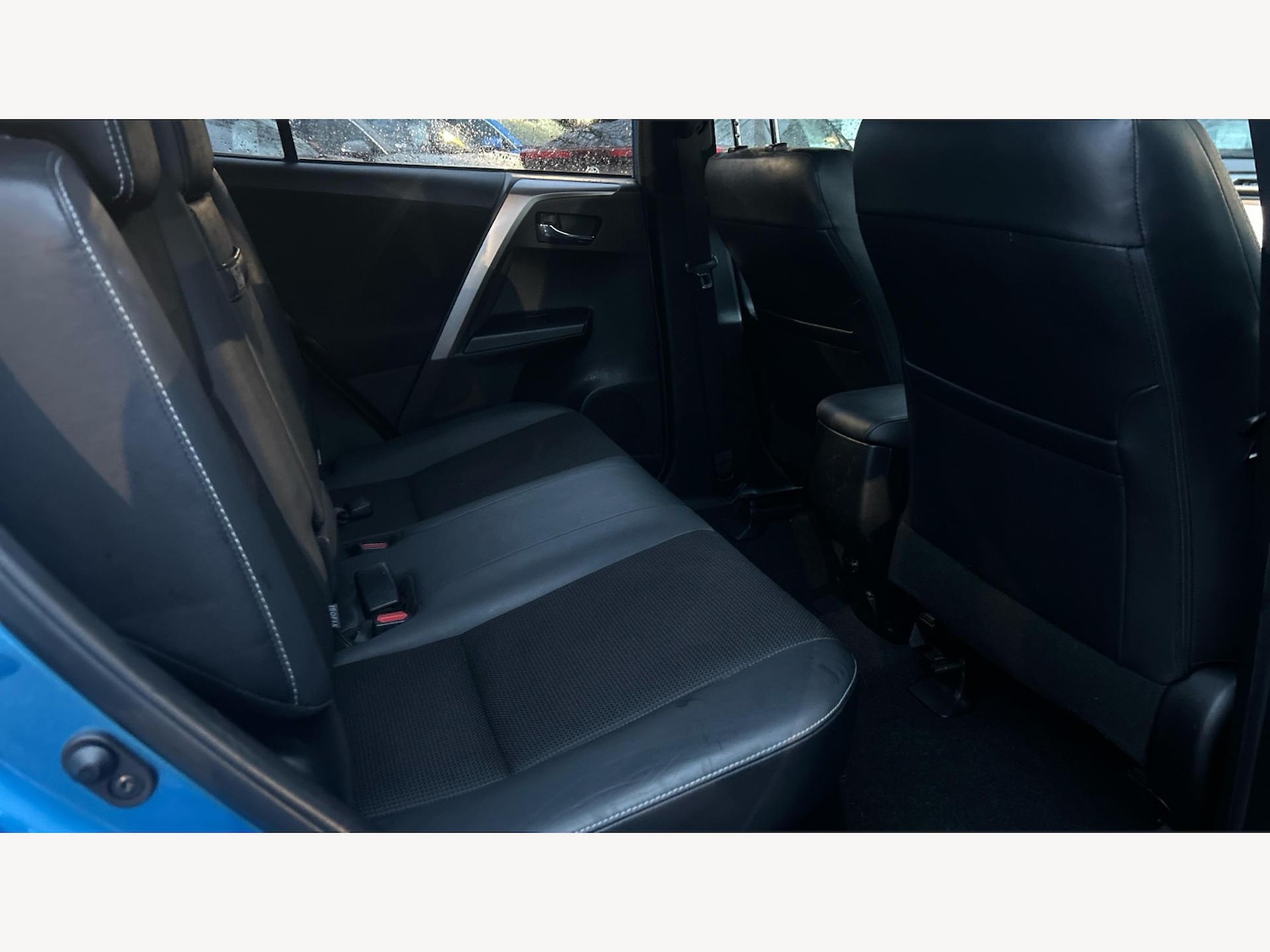 Used Toyota RAV4 2016 for sale - 76801394: Photo 14