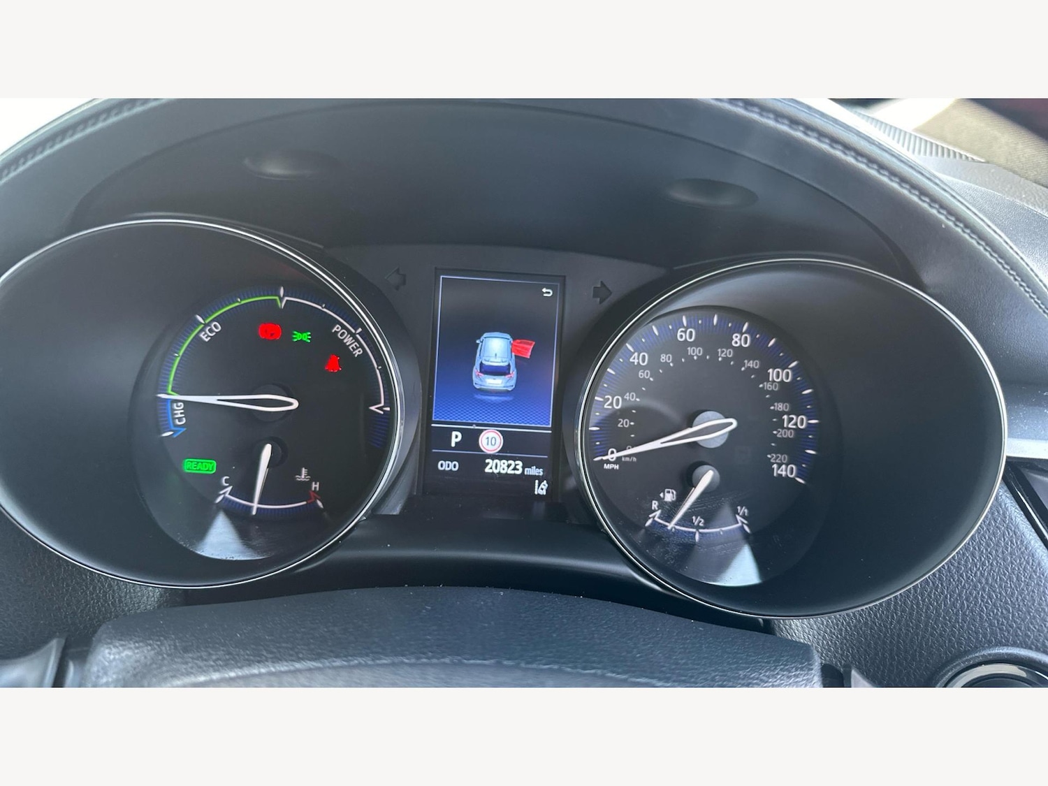 Used Toyota C-HR 2022 for sale - 76942708: Photo 11