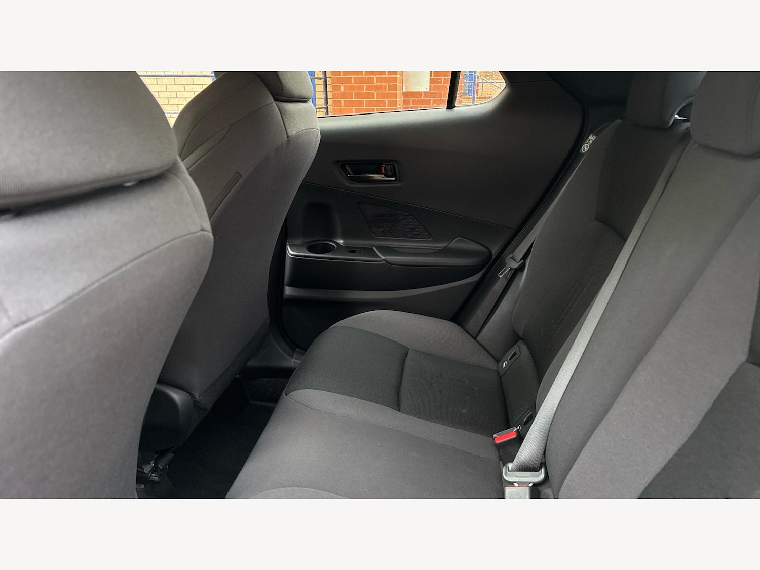 Used Toyota C-HR 2024 for sale - 76431981: Photo 15