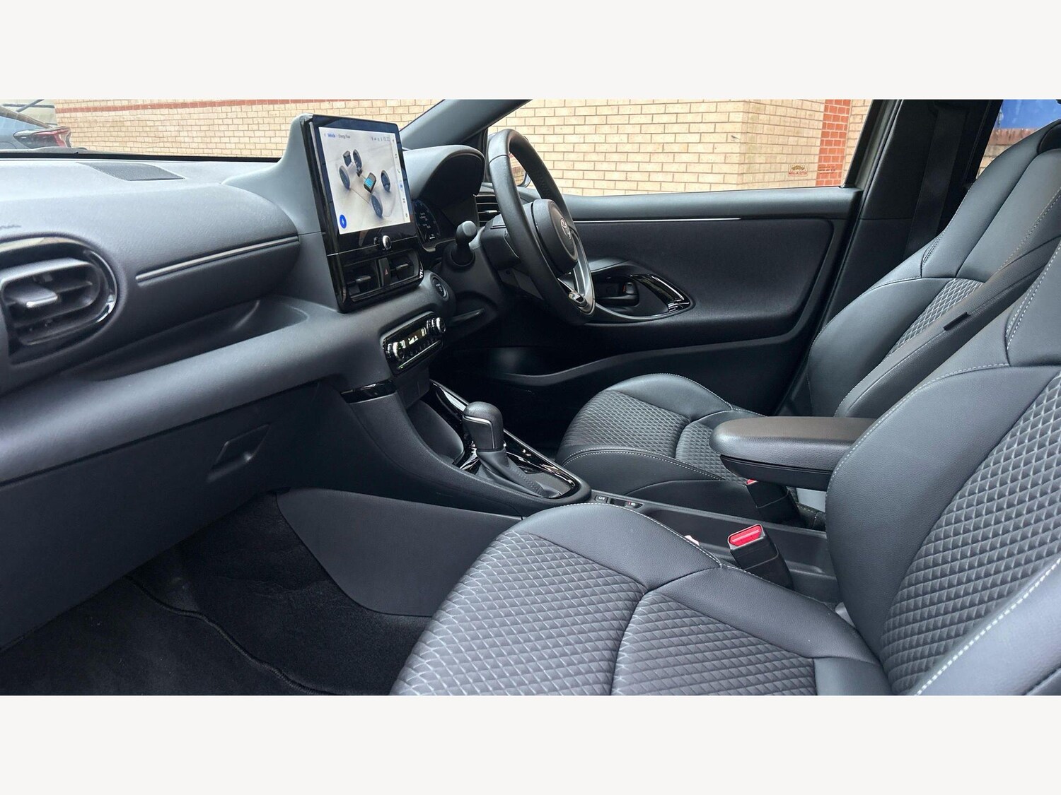 Used Toyota Yaris for sale - 77892656: Photo 12