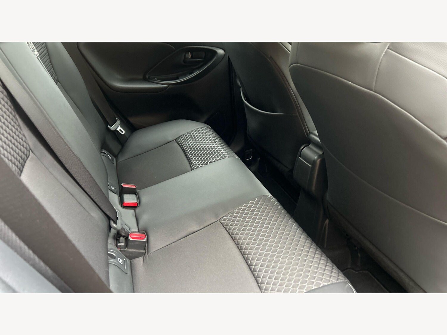 Used Toyota Yaris for sale - 77892656: Photo 14