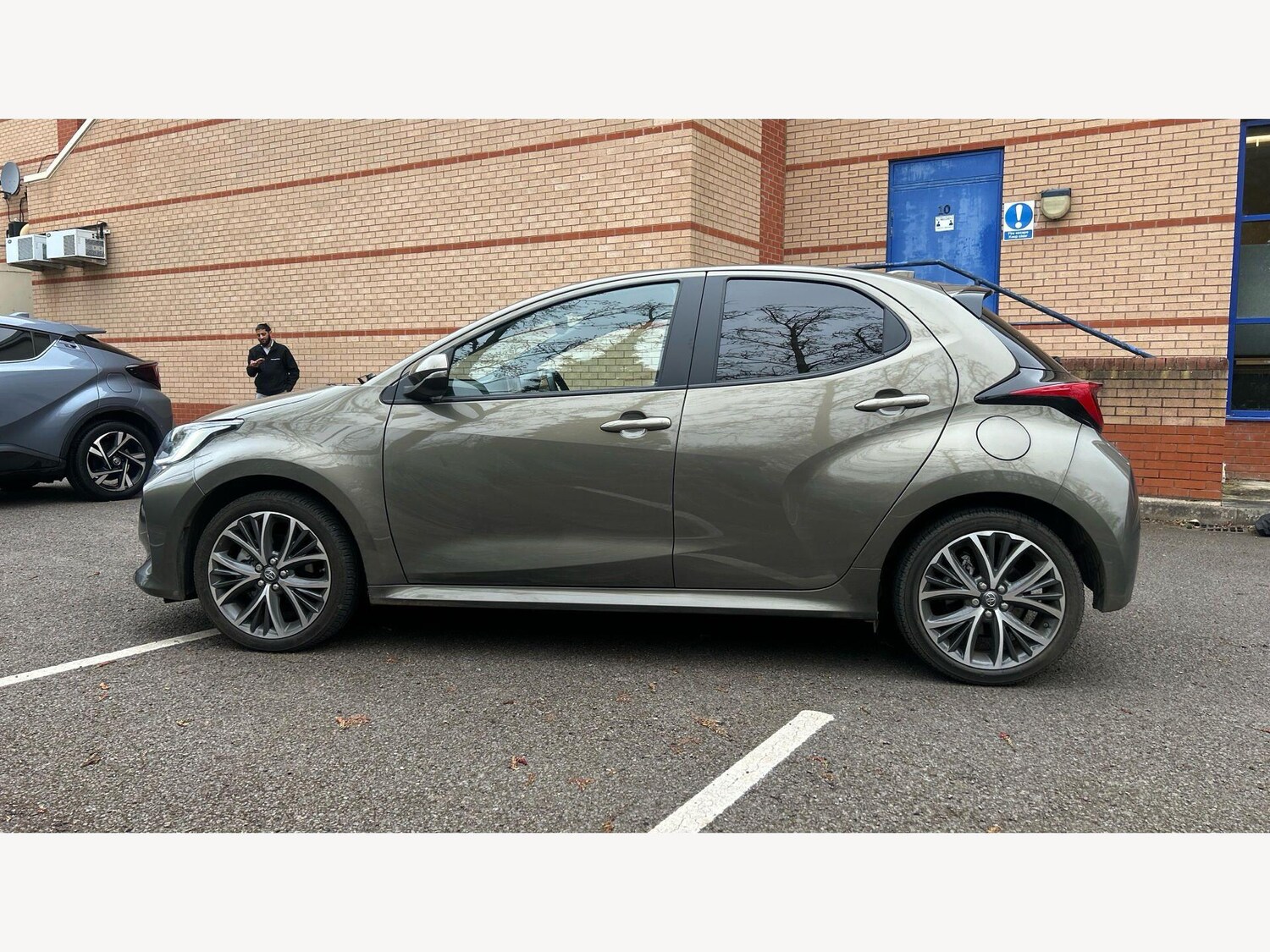 Used Toyota Yaris for sale - 77892656: Photo 19