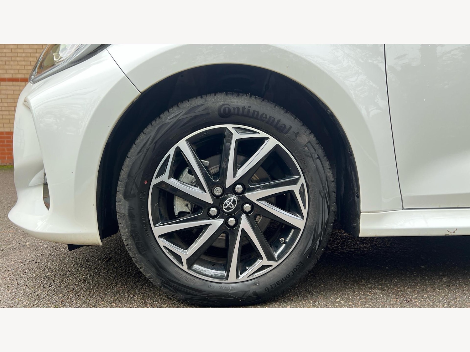 Used Toyota Yaris 2024 for sale - 76431801: Photo 20