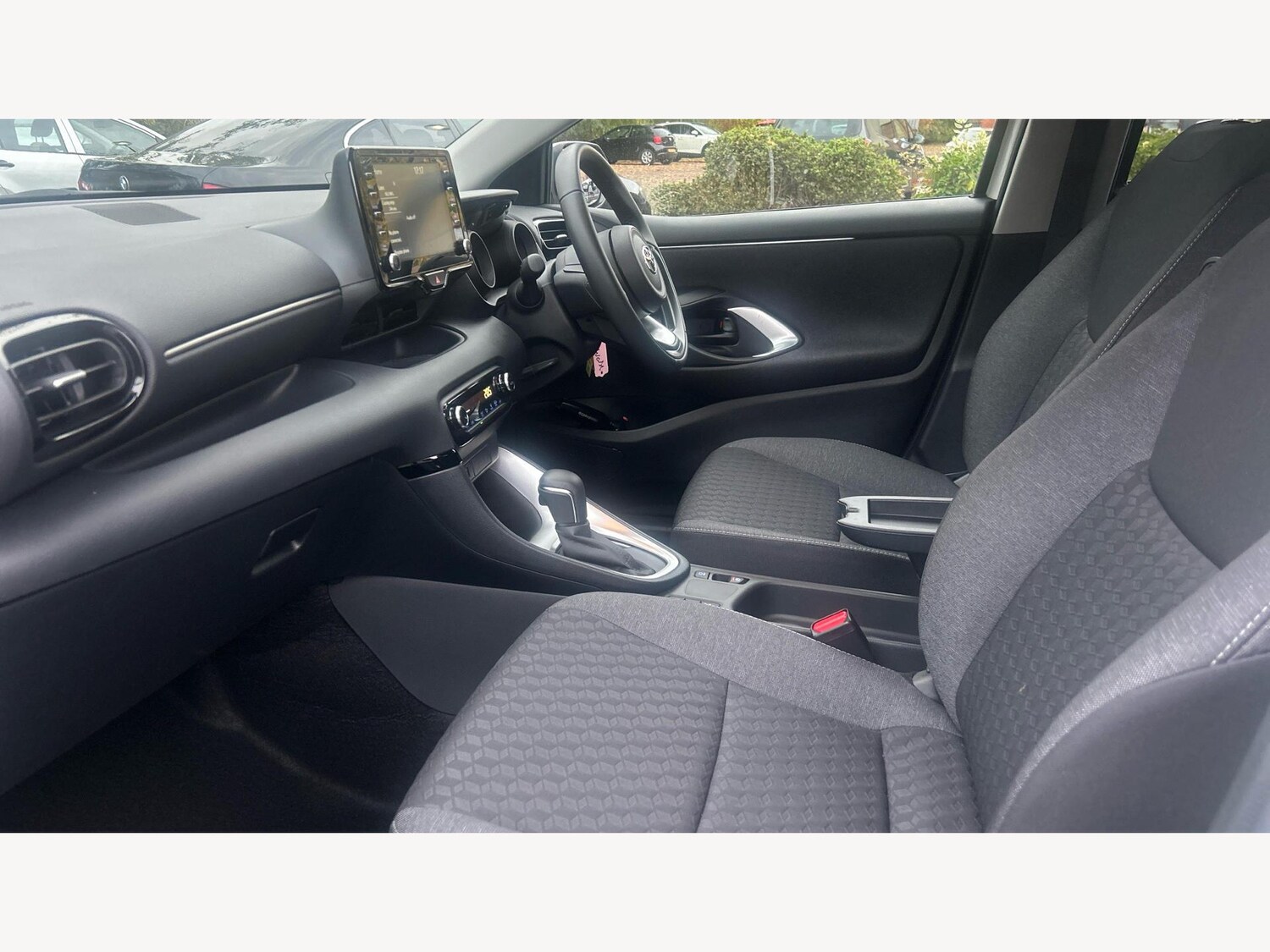 Used Toyota Yaris 2023 for sale - 77468640: Photo 12