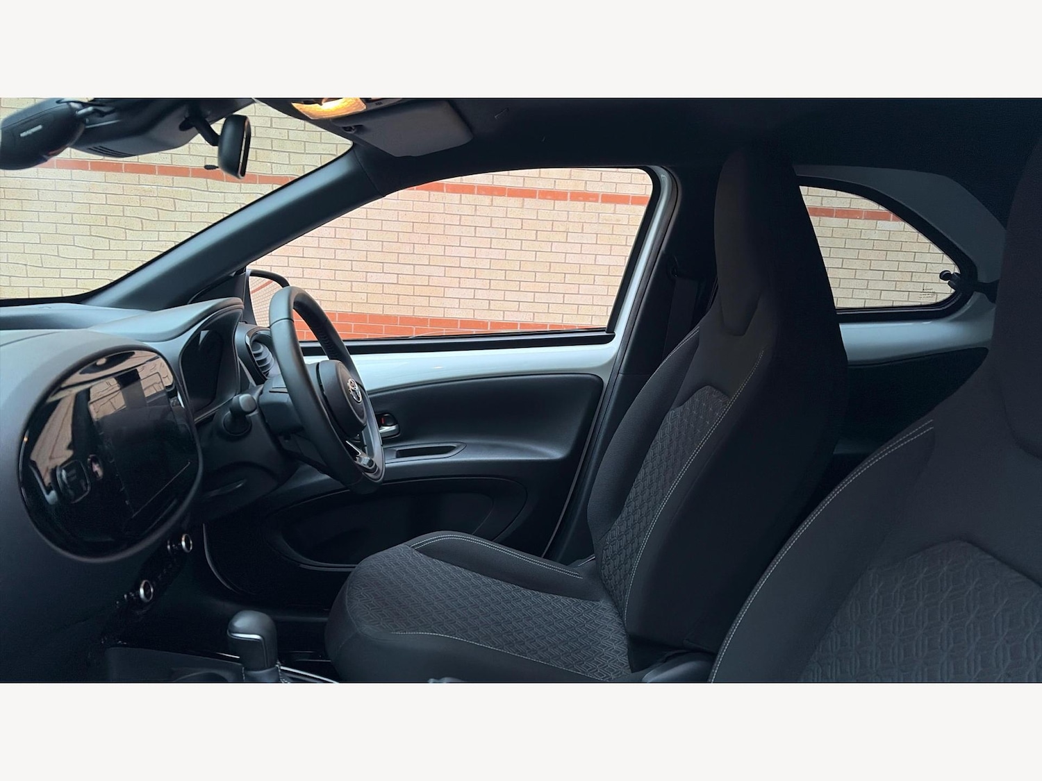 Used Toyota Aygo X 2024 for sale - 77424873: Photo 12