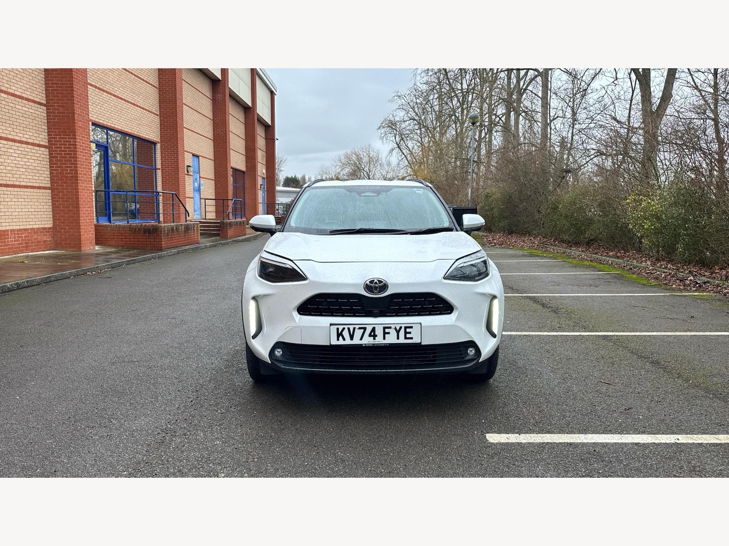 Used Toyota Yaris Cross 2024 for sale - 77242425: Photo 17