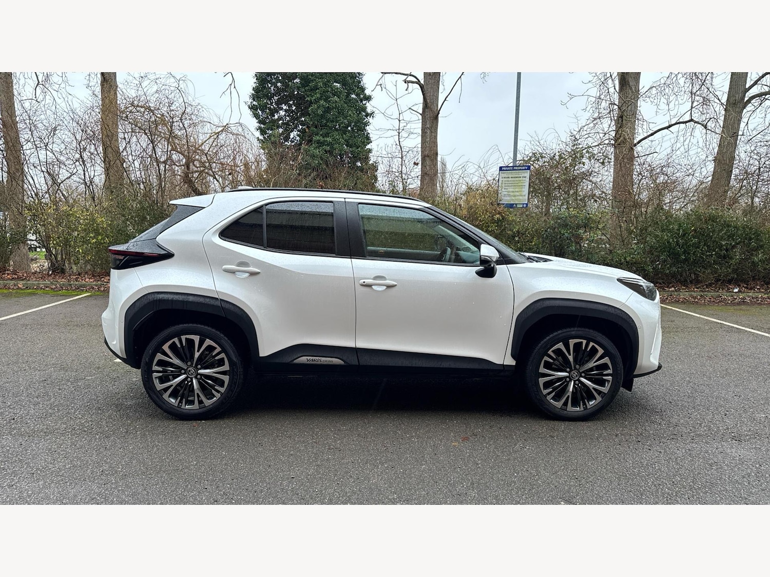 Used Toyota Yaris Cross 2024 for sale - 77242425: Photo 18