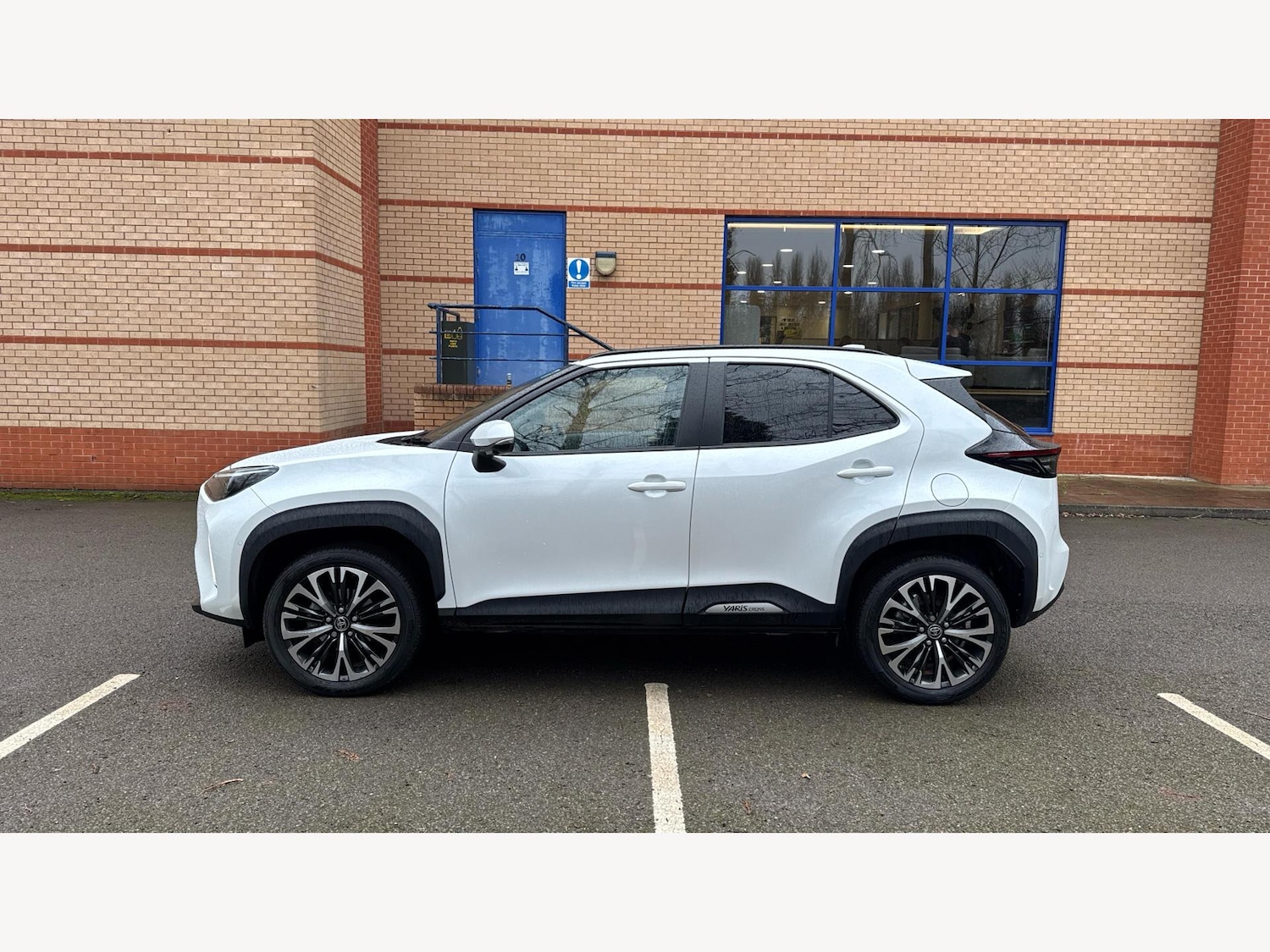 Used Toyota Yaris Cross 2024 for sale - 77242425: Photo 19