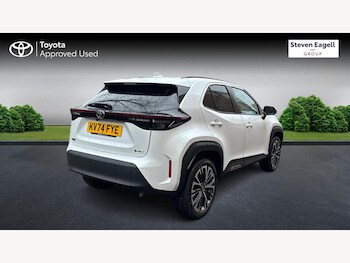 Used Toyota Yaris Cross 2024 for sale - 77242425: Photo