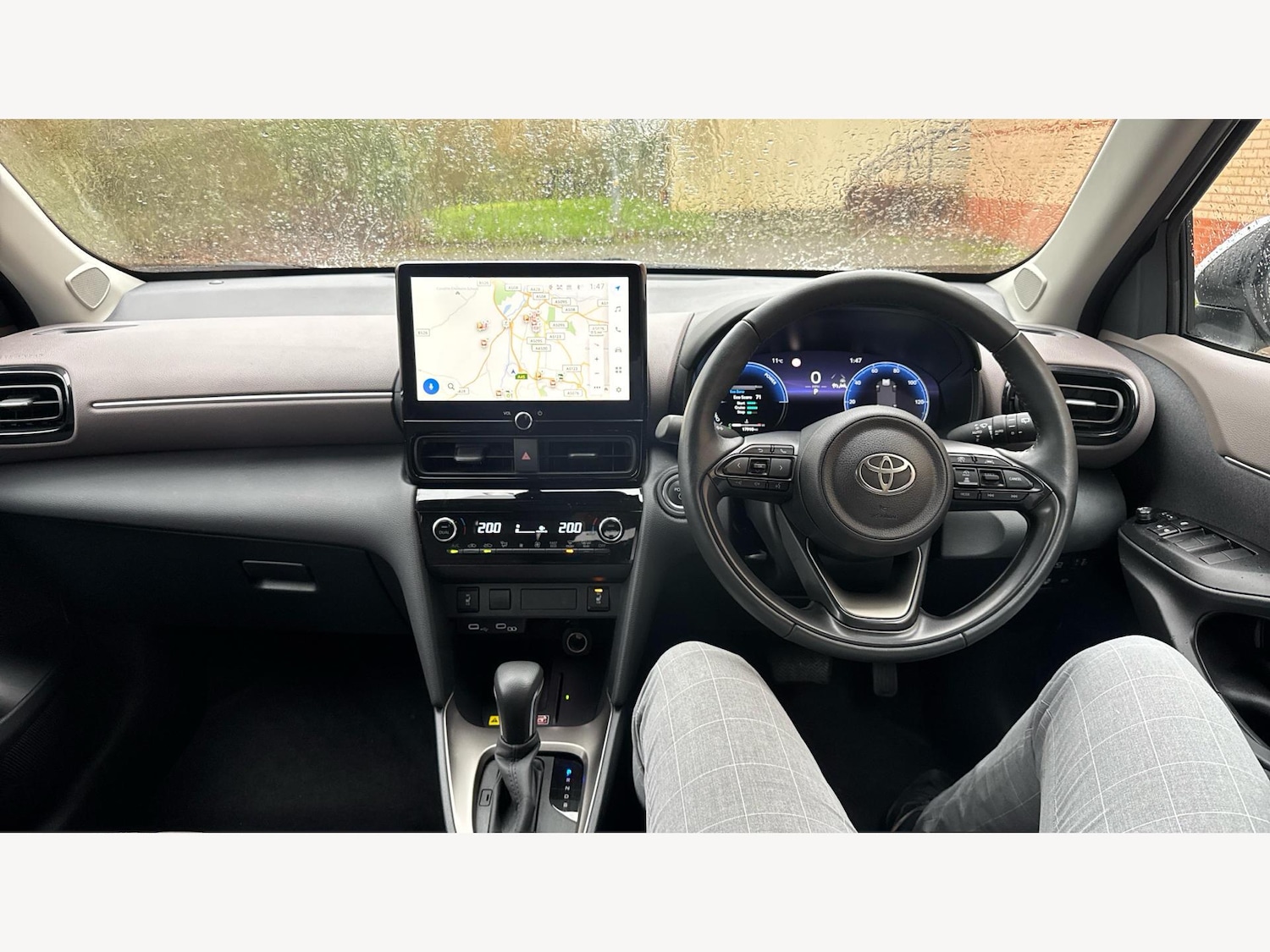 Used Toyota Yaris Cross 2024 for sale - 77242425: Photo 7