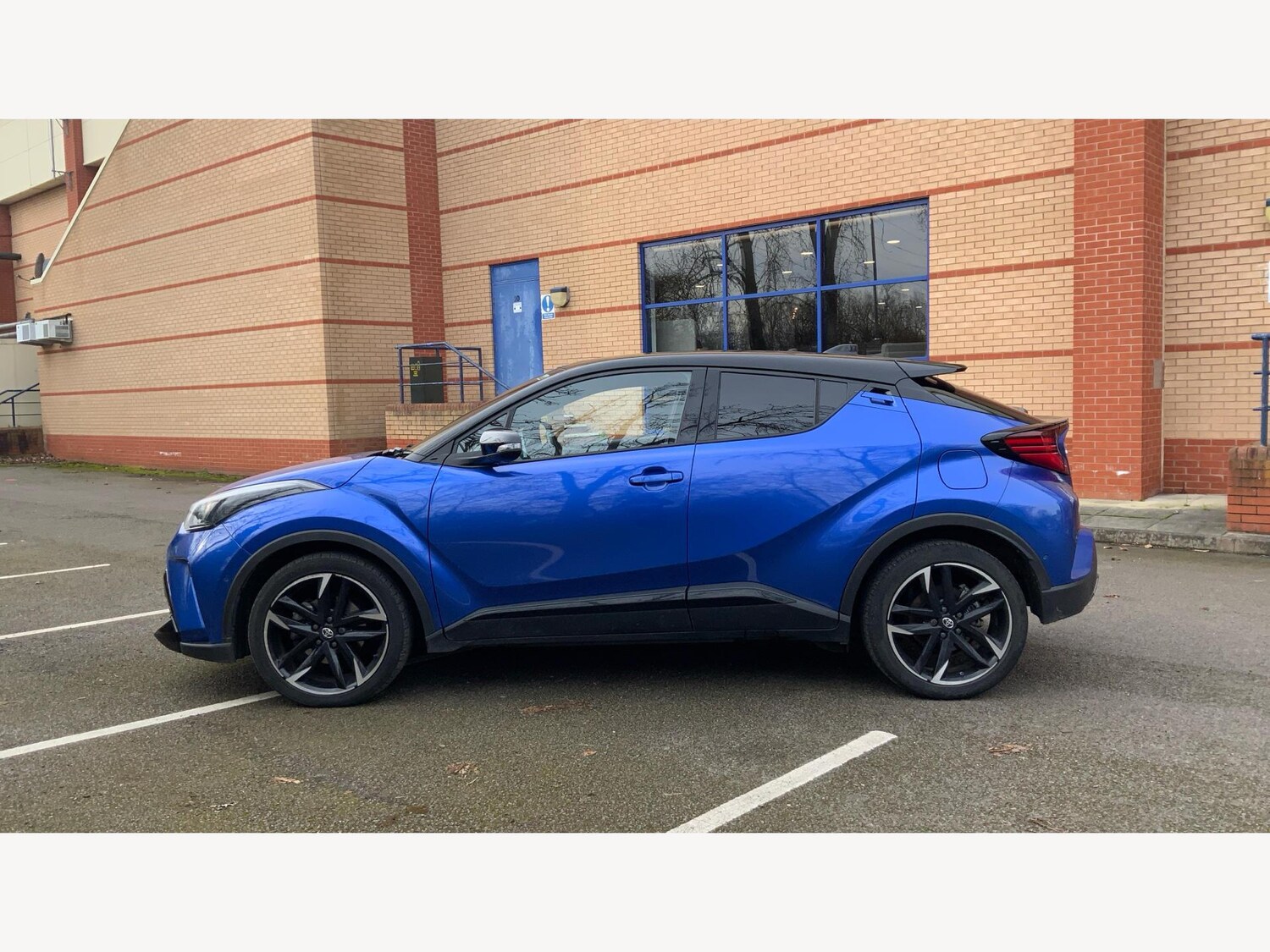 Used Toyota C-HR for sale - 77599124: Photo 19