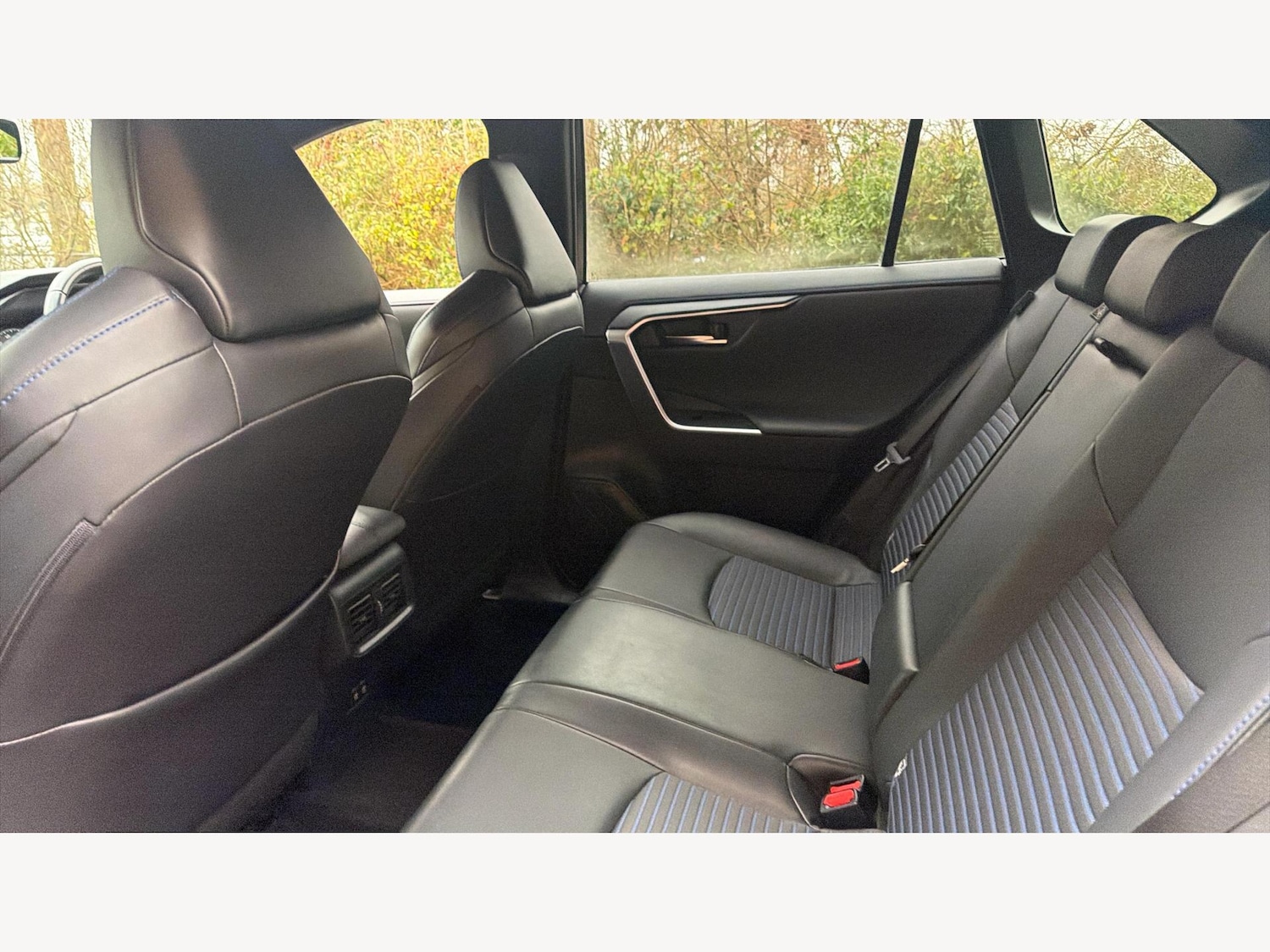 Used Toyota RAV4 2020 for sale - 77097860: Photo 15