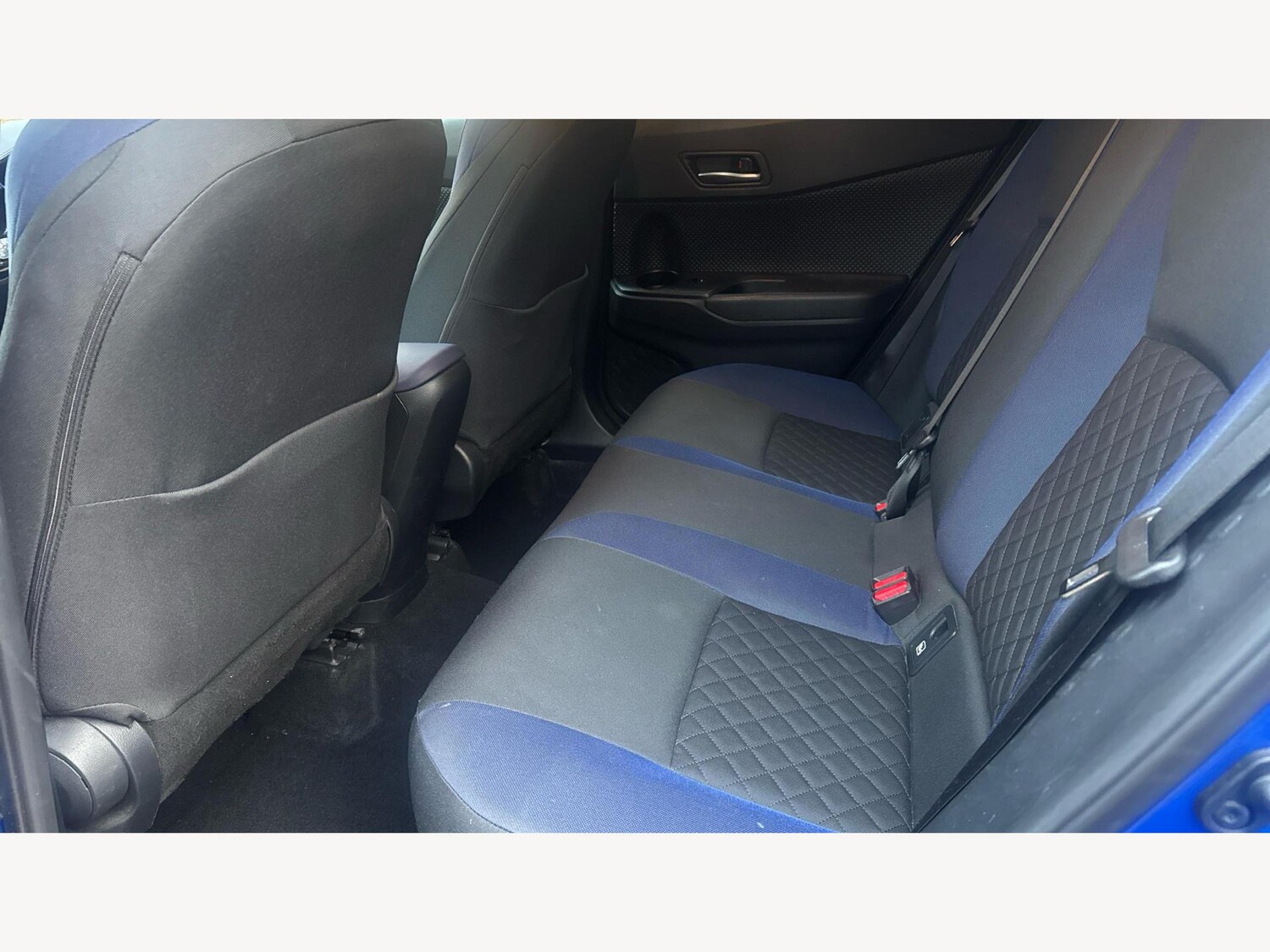 Used Toyota C-HR 2021 for sale - 76644864: Photo 15