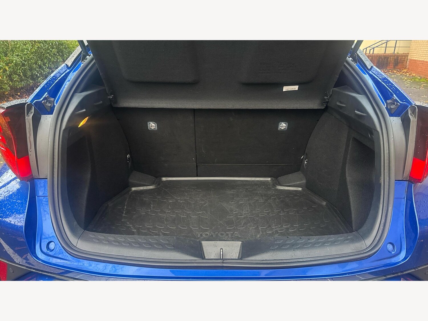 Used Toyota C-HR 2021 for sale - 76644864: Photo 16