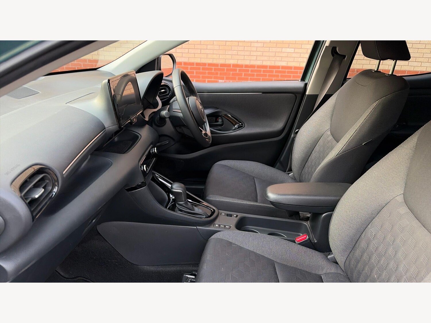 Used Toyota Yaris 2025 for sale - 78086296: Photo 12