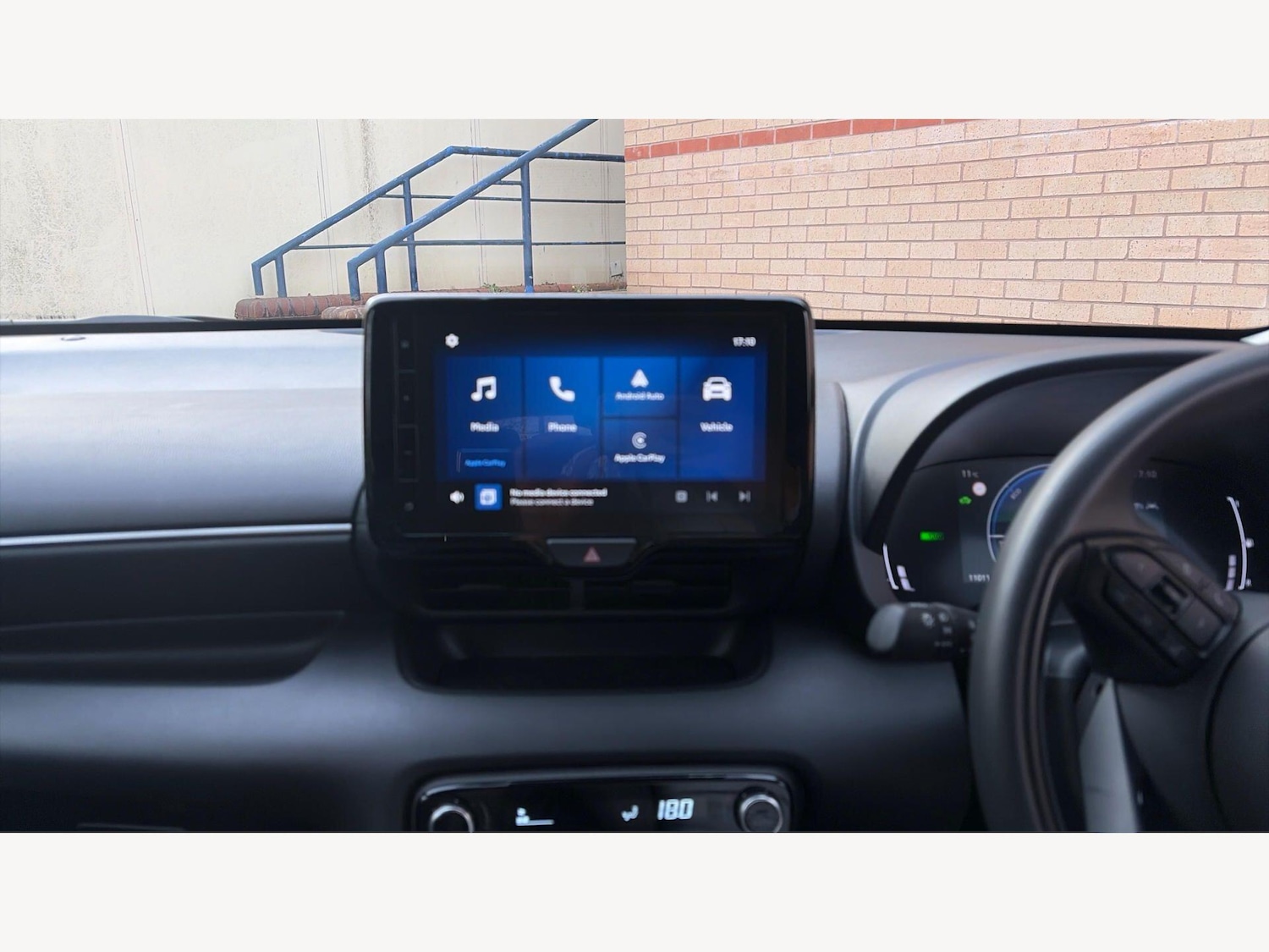 Used Toyota Yaris 2025 for sale - 78086296: Photo 9