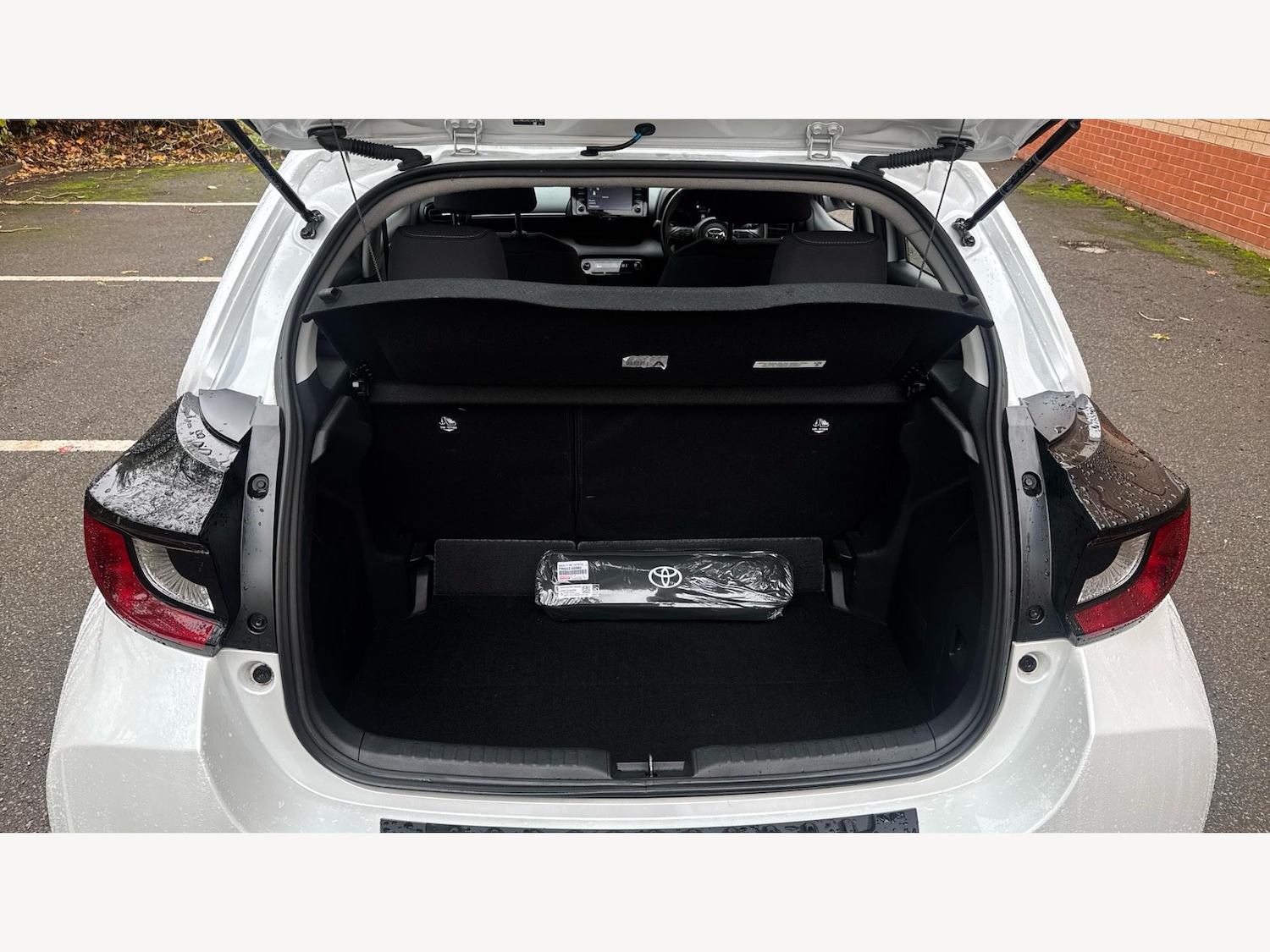 Used Toyota Yaris 2022 for sale - 76424851: Photo 16