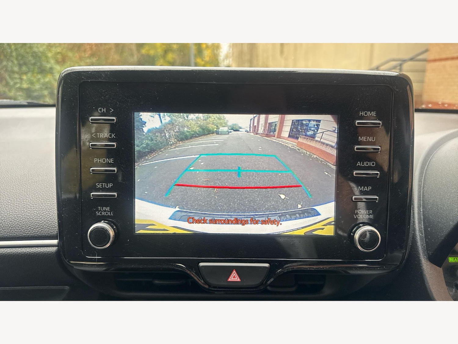 Used Toyota Yaris 2022 for sale - 76424851: Photo 22