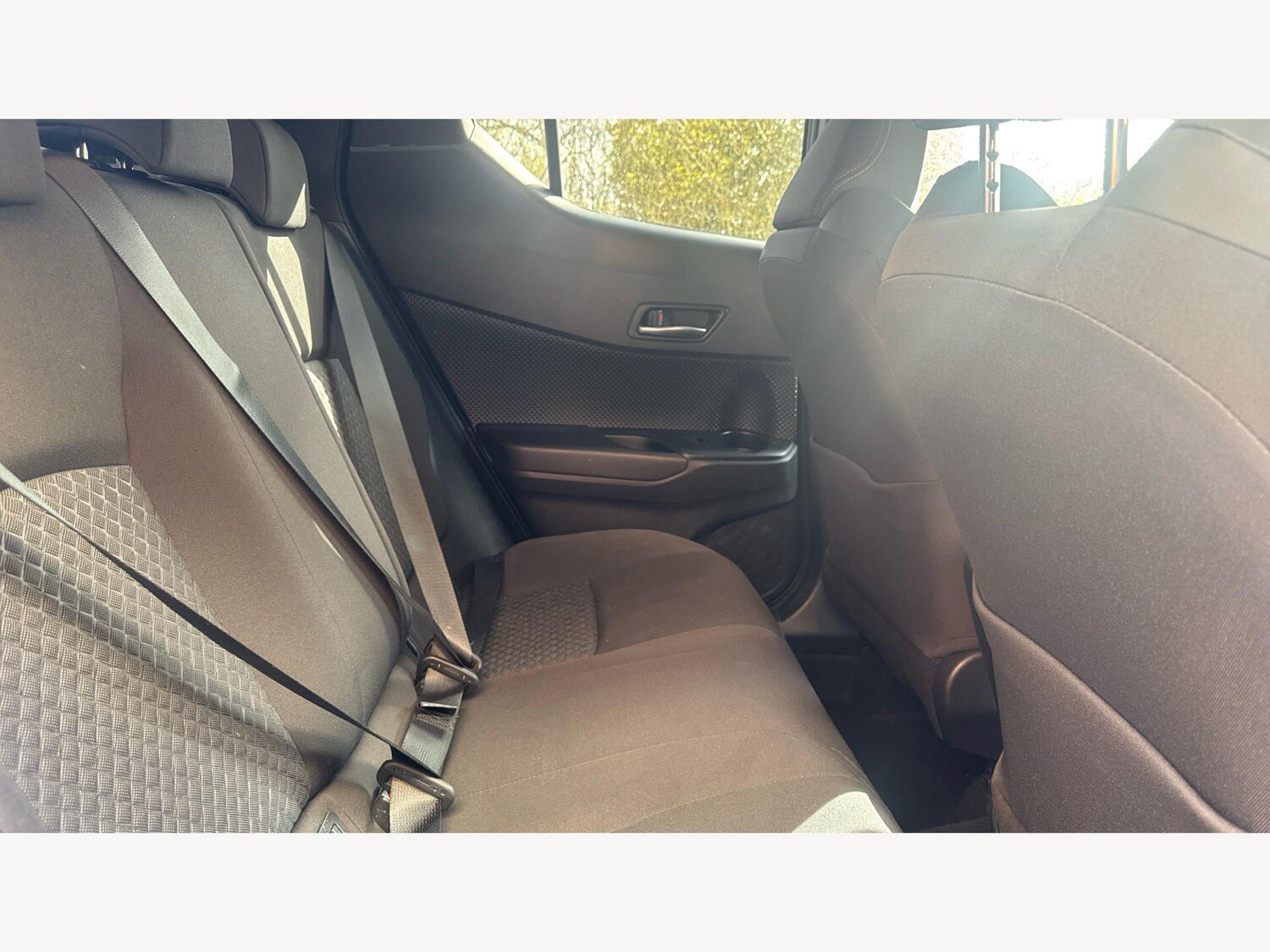 Used Toyota C-HR 2023 for sale - 77892456: Photo 14