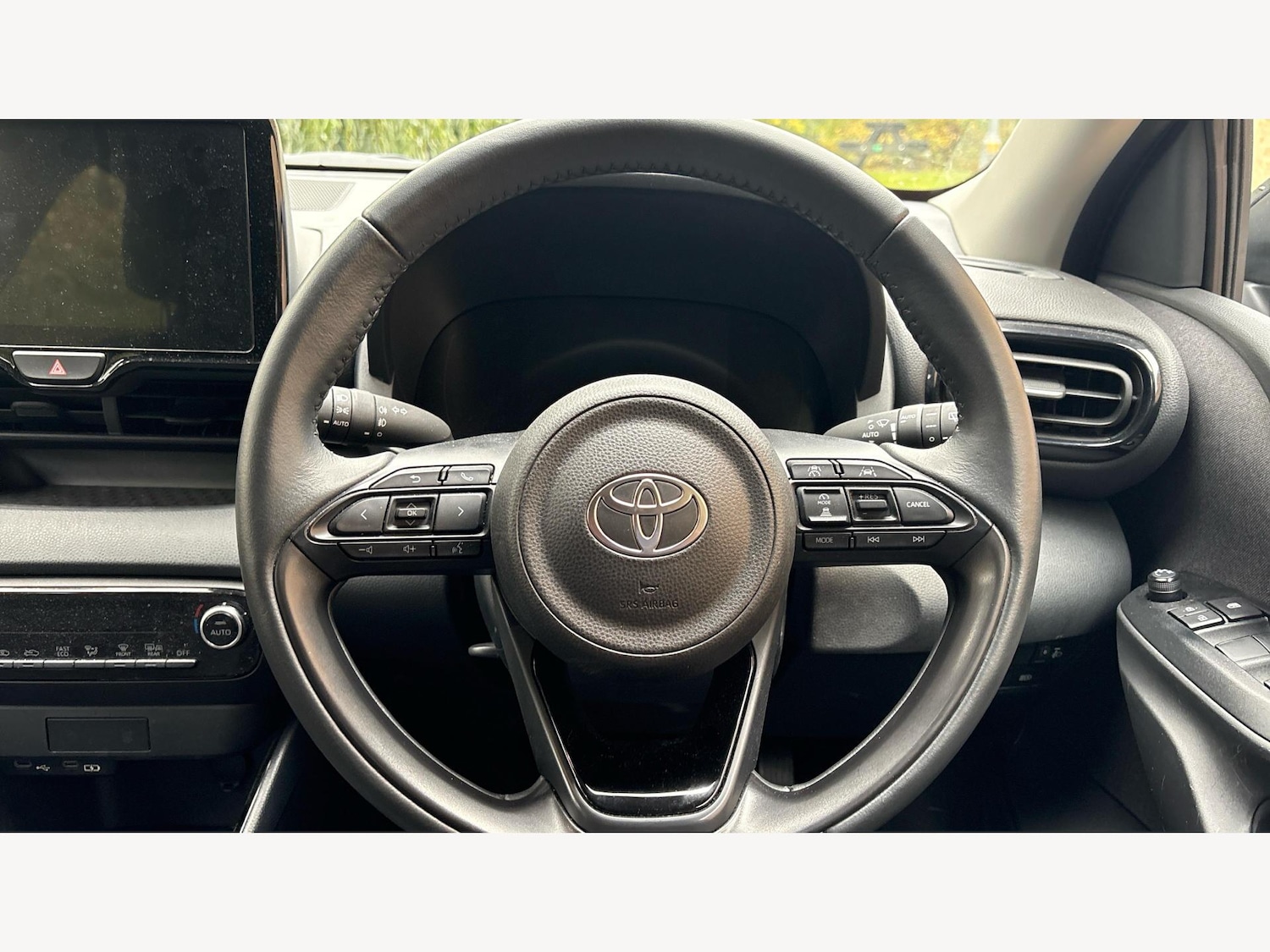 Used Toyota Yaris 2024 for sale - 76307877: Photo 10