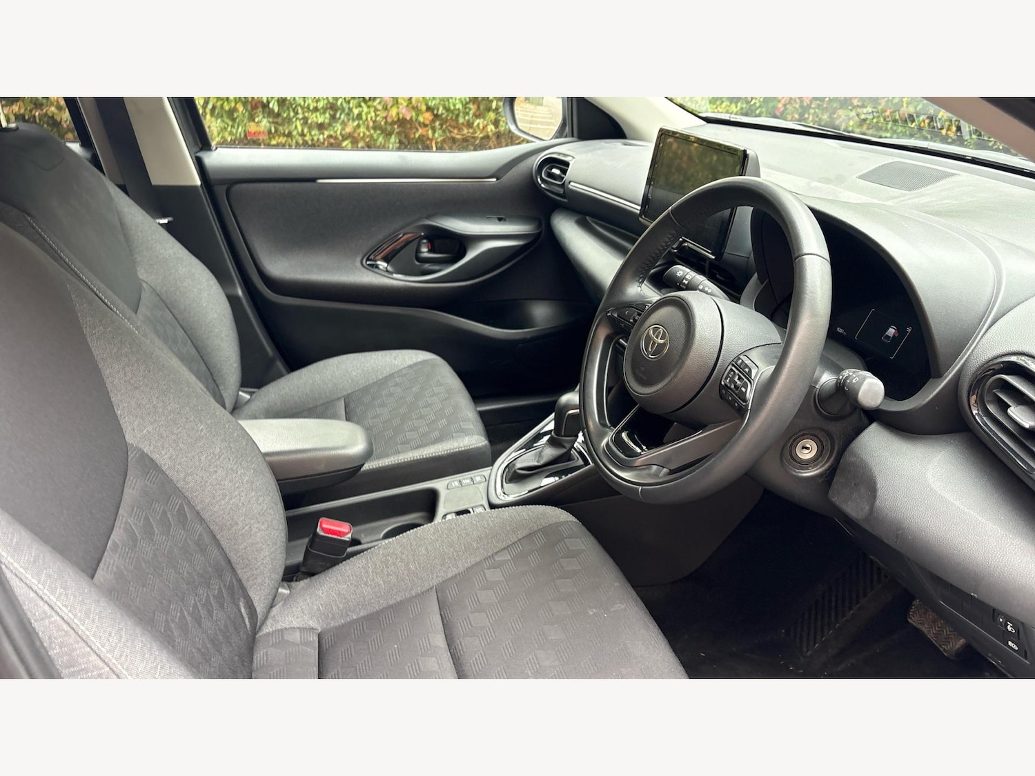 Used Toyota Yaris 2024 for sale - 76307877: Photo 13