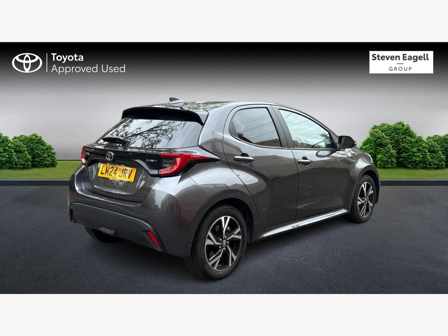 Used Toyota Yaris 2024 for sale - 76307877: Photo 2